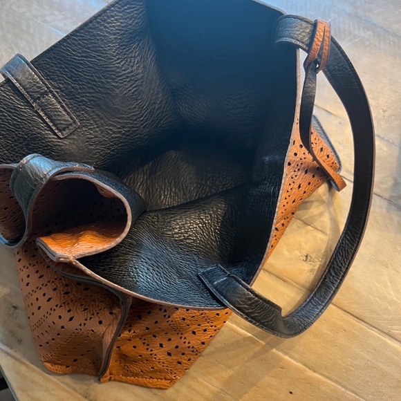 Vegan Leather Tote by Street Level - Picture 7 of 10